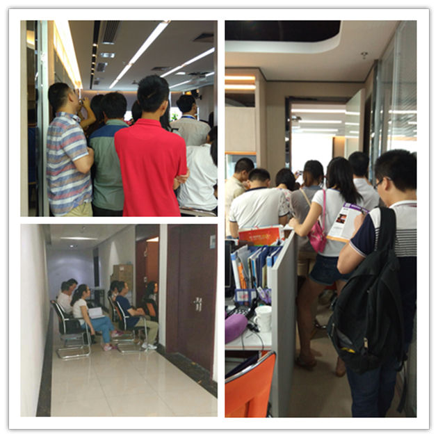 現(xiàn)場爆棚，客戶站在門口、坐在通道聽課
