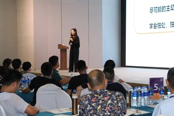 業績增長20倍，亮化工程中的&ldquo;花木蘭&rdquo;是如何在互聯網乘風破浪的？ 