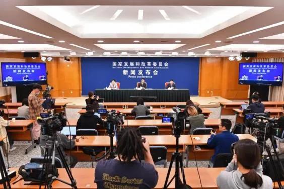 雙控政策下，制造業如何轉型來應對這次危機？